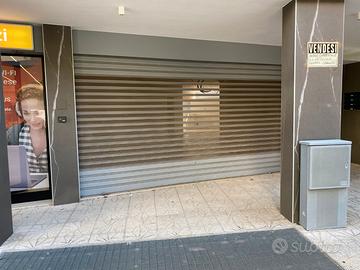 Locale commerciale/abitativo V.le Sturzo Andria BT