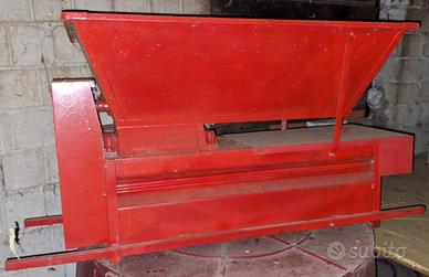 Torchio e Pigia Diraspatrice per Uva