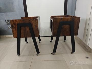 coppia di comodini, tavolini, tavolo laterale 