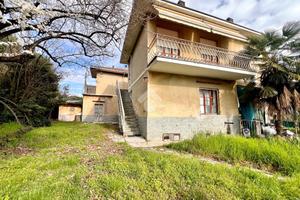 3 LOCALI A MONCUCCO TORINESE