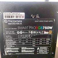 Alimentatore Thermaltake Smart Pro RGB da 750W,