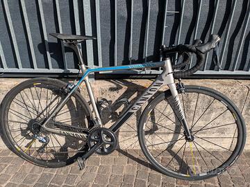 bici da corsa canyon  ultimate  