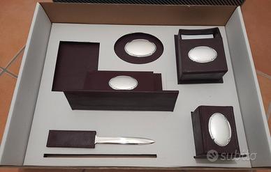 kit scrivania cuoio e argento Femiano