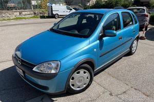 Opel Corsa 1.2i 5 porte - NEOPATENTATI