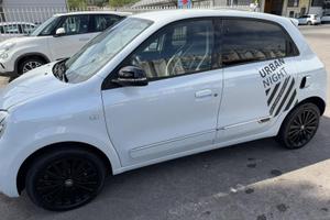 Renault Twingo E‑Tech Electric Urban Night
