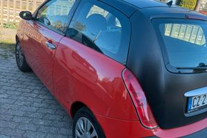 Lancia y