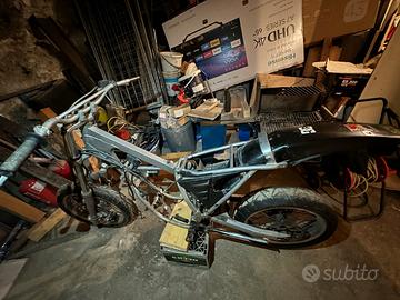 TELAIO HM 50CC CRE  - PER RICAMBI/RESTAURO
