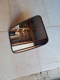 Specchietto retrovisore per trattore.