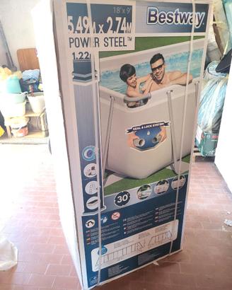 Piscina fuoriterra BESTWAY 5.49 x 2.74 x 1.22