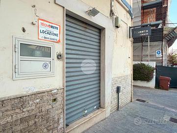 NEGOZIO A MANFREDONIA