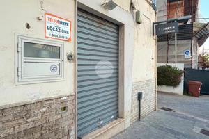 NEGOZIO A MANFREDONIA