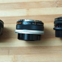 Duplicatore di focale per obiettivo fotocamera