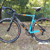 Bici da corsa BMC in carbonio