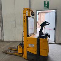Transpallet elevatore elettrico jungheinrich usato