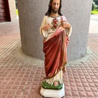 Statua religiosa antica del Sacro Cuore di Gesù
