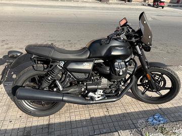 Moto Guzzi V7 STONE 