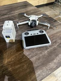 DJI Mini 4 Pro Fly More Combo + DJI RC 2