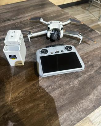 DJI Mini 4 Pro Fly More Combo + DJI RC 2