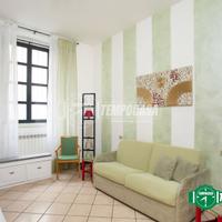 BILOCALE IN STABILE D'EPOCA