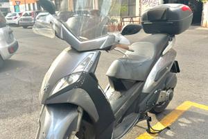 Peugeot  ( Geopolis 250)