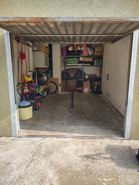 Ampio garage singolo