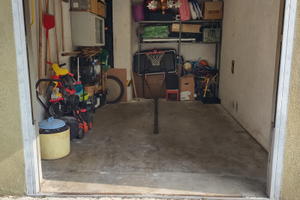 Ampio garage singolo