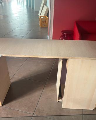Scrivania camere arredo hotel finitura rovere