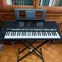 Tastiera Yamaha PSR-S775