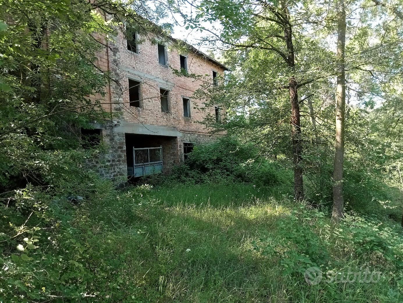 Rustico con terreno - Vista 2