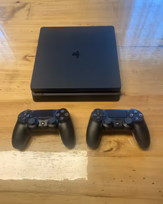 PlayStation 4 slim 1Tb