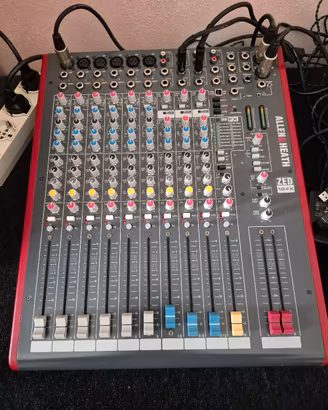Mixer Allen & Heath Zed 12FX 