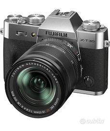 Fuji xt30 con obbiettivo 18-55