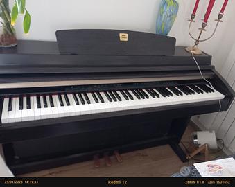 pianoforte Yamaha Clavinova 
