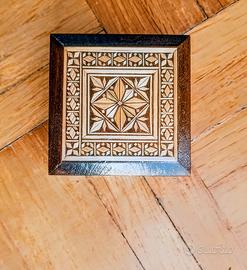 Scatolina legno intarsiata vintage Russia  
