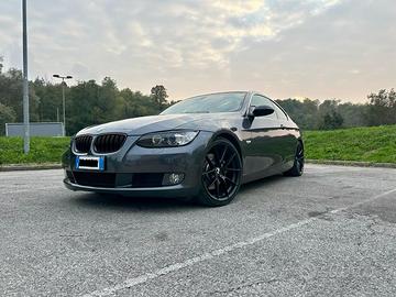 BMW 330i e92