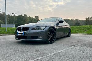 BMW 330i e92