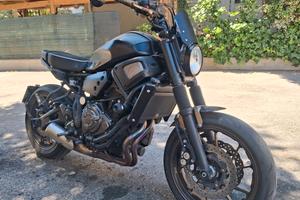 yamaha xsr 700