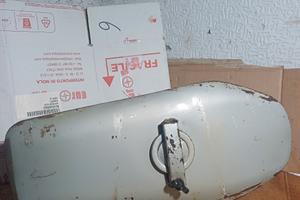 Serbatoio originale vespa 150GS conservato VS1/VS5