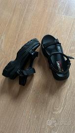 sandali con suola alta