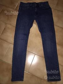 Jeans denim elasticizzati bershka