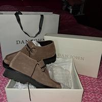 scarpe uomo nr.41 " Dan John". Nuove. 