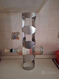 Porta bottiglie in acciaio da muro