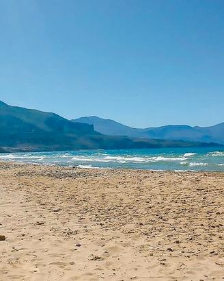 A soli 600 metri dal mare