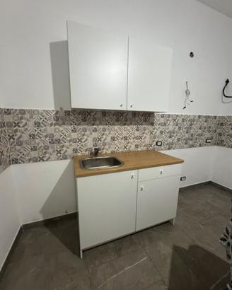 Mini Cucina con lavello e pensile