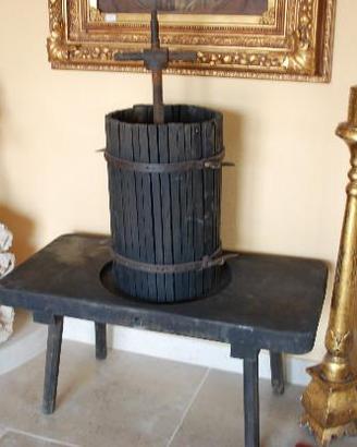 Torchietto in legno