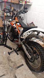 KTM 250 R freeride  