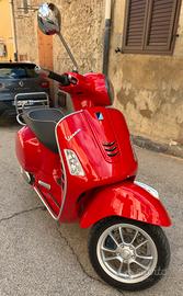 Vespa GTS 250