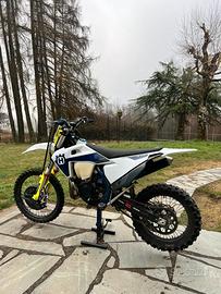 Husqvarna TE300 i