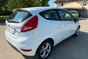 Ford Fiesta 1.2 benz 107.000 KM