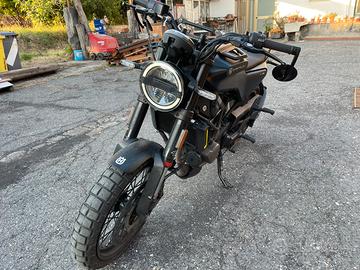 Husqvarna Svartpilen 125